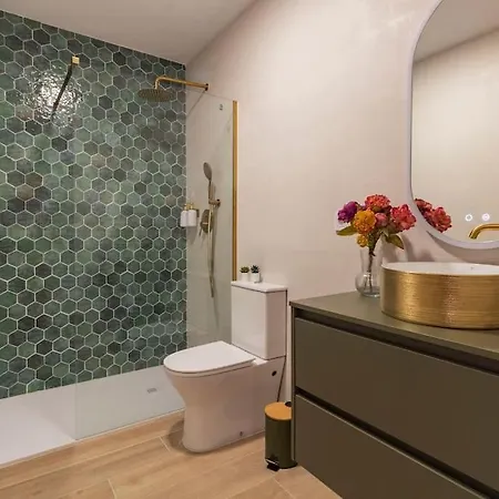 New Cozy Apartament Next To Sta Justa And Airport Seville Exterior photo