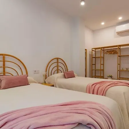 New Cozy Apartament Next To Sta Justa And Airport Seville Exterior photo