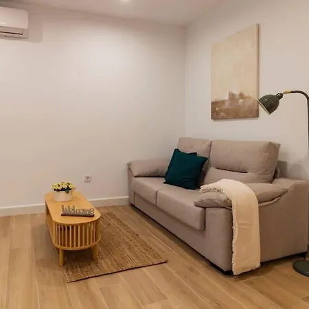 New Cozy Apartament Next To Sta Justa And Airport Seville Exterior photo